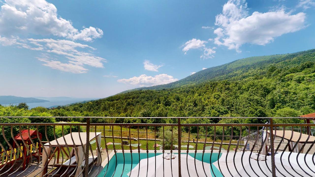 Villa Bambi Mošćenička Draga Exterior foto